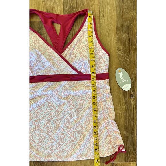 Lucy Wade In Out, Women’s Water Tank Top Size XL Fuchsia Pink Paddleboard NWT - Picture 5 of 13